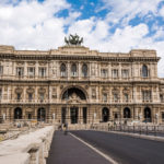 La Cassazione su riduzione dei caricatori e demilitarizzazione di un’arma