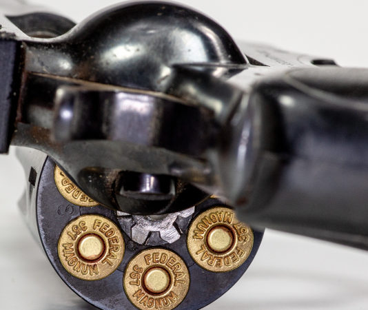 Il settore armiero e venatorio sul recepimento della Direttiva armi pistola Ruger magnum .357: recepimento della direttiva armi