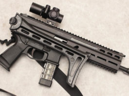 Armi Magazine settembre 2018 vi aspetta in edicola! Armi Magazine settembre 2018 bis