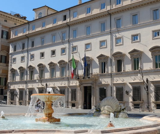 Il governo Conte approva il decreto che attua la Direttiva armi Palazzo Chigi