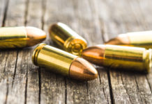Detenzione di munizioni: ecco come si configura secondo la Cassazione cinque proiettili 9 mm: detenzione di munizioni