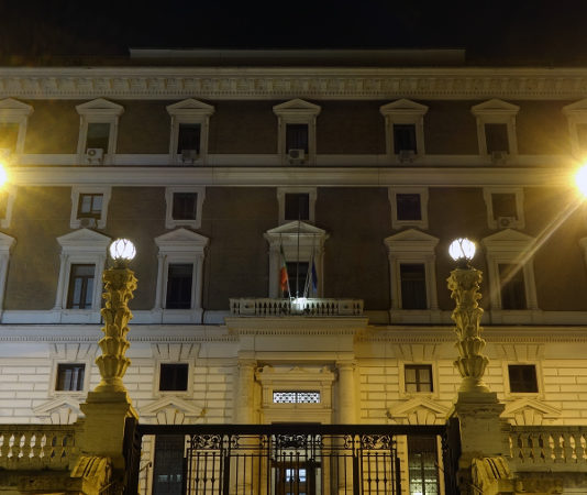 La circolare del ministero dell’Interno sulla Direttiva armi Palazzo del Viminale: la circolare del ministero dell’Interno sulla Direttiva armi