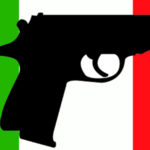 Pistola su bandiera italiana
