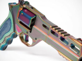 Revolver da competizione: un annuncio affidato a… Instagram