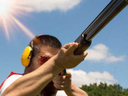 Ristrutturare un impianto sportivo per tiro a volo: ora finanziamenti agevolati tiratore con carabina: ristrutturare un impianto sportivo per tiro a volo