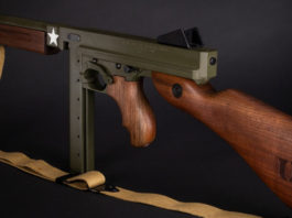 Fucili commemorativi: Auto Ordnance celebra chi ha combattuto la guerra mondiale auto ordnance tanker wwii thompson