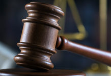 Ricorso per la restituzione del porto d’armi: il parere del Consiglio di Stato martello del giudice consiglio di stato sul ricorso per la restituzione del porto d'armi