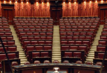 Riforma della legittima difesa: si allungano i tempi vista della camera dei deputati dal banco della presidenza: rallenta la riforma della legittima difesa