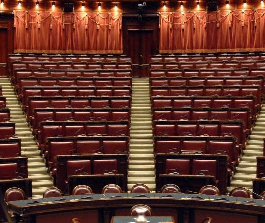 Riforma della legittima difesa: si allungano i tempi vista della camera dei deputati dal banco della presidenza: rallenta la riforma della legittima difesa