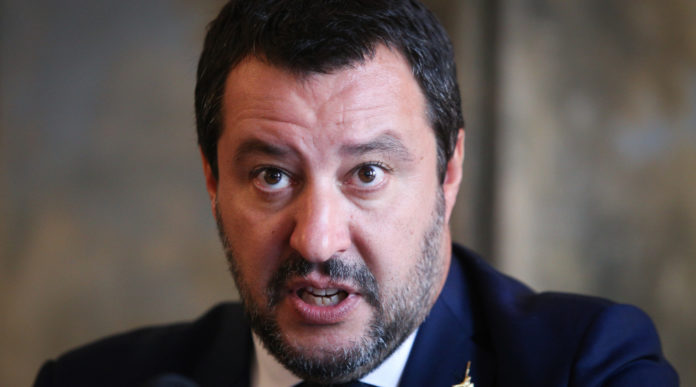 Matteo Salvini più armi in Italia