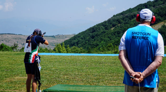 Tiro a volo per i giovani, Neofitav alle Universiadi