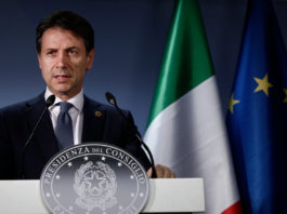 Conte bis, il commento di Unarmi Giuseppe Conte nella sala stampa di Palazzo Chigi: è nato il governo Conte bis