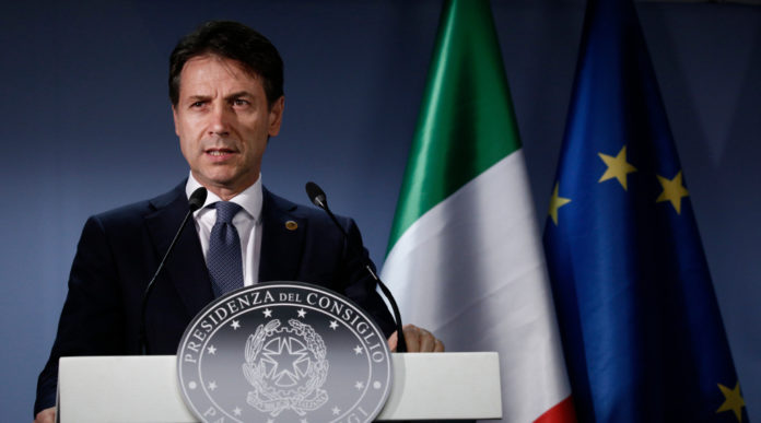 Giuseppe Conte nella sala stampa di Palazzo Chigi: è nato il governo Conte bis