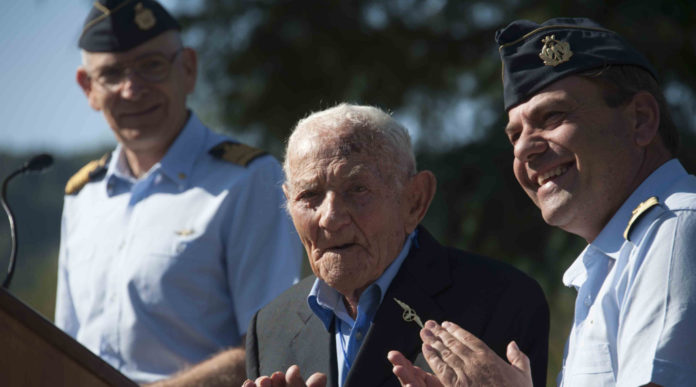 secondo raduno armieri di forza armata (Orte, VT, settembre 2019): francesco vecchi, il più anziano d'Italia, prende parte all'evento