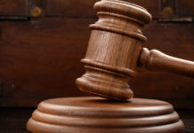 Pulizia dell’arma, la sentenza del Consiglio di Stato sull’inadeguata modalità di maneggio pulizia dell'arma: il martello del giudice rappresenta la sentenza del Consiglio di Stato sull'inadeguata modalità di maneggio