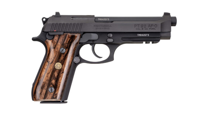 Taurus PT92, ecco la pistola con le guancette in legno