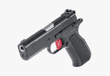 Dan Wesson DWX C, la pistola compatta con una pennellata di rosso Dan Wesson DWX C, la pistola compatta con una pennellata di rosso