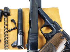 Licenza per la riparazione di armi comuni: Conarmi organizza corso licenza per la riparazione di armi comuni: pistola smontata nelle sue componenti