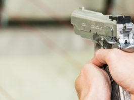 Sport per i giovani: a Sport di tutti partecipano anche Uits e Fitav sport per i giovani: uomo impugna pistola ad aria compressa