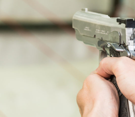 Sport per i giovani: a Sport di tutti partecipano anche Uits e Fitav sport per i giovani: uomo impugna pistola ad aria compressa