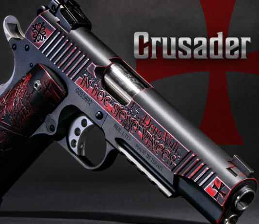 Magnum Research Crusader, la pistola da collezione sotto il segno della croce Magnum Research Crusader, la pistola da collezione sotto il segno della croce