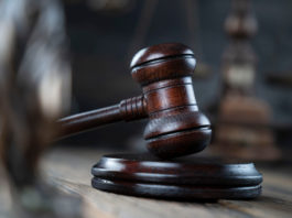 Munizioni camiciate, la sentenza della Cassazione Munizioni camiciate, la sentenza della Cassazione: martello del giudice