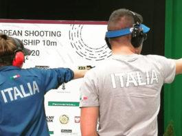 Prima medaglia azzurra agli Europei di tiro 10 metri 2020 Europei di tiro 10 metri 2020: Brunella Aria e Matteo Mastrovalerio conquistano la medaglia d'argento nella pistola ad aria compressa mixed team