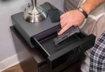 Hornady rapid safe night guard, sopra il comodino