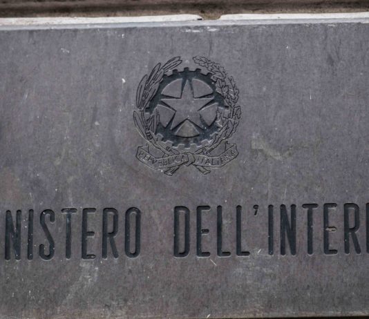 Porto d’armi e pubblica amministrazione durante l’emergenza