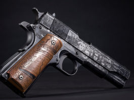 Auto Ordnance Revolution 1911, la pistola custom che celebra la rivoluzione americana Auto Ordnance Revolution 1911, la pistola custom che celebra la rivoluzione americana