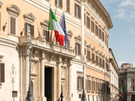 Ripresa dello sport, Spadafora oggi alla Camera Ripresa dello sport: ingresso di palazzo montecitorio, camera dei deputati