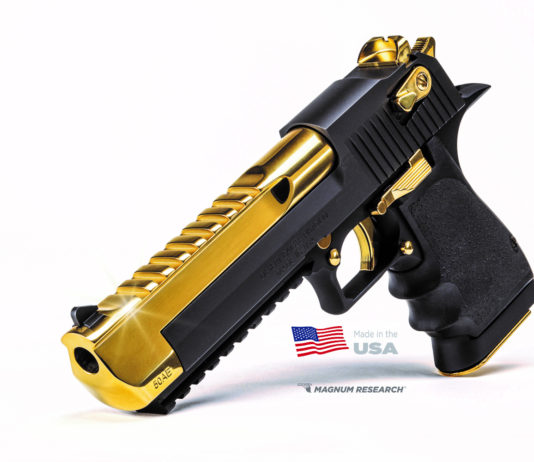 Magnum Research Deagle Black & Gold, la pistola da collezione nero-oro sbarca in Europa Magnum Research Deagle Black & Gold, la pistola da collezione nero-oro sbarca in Europa