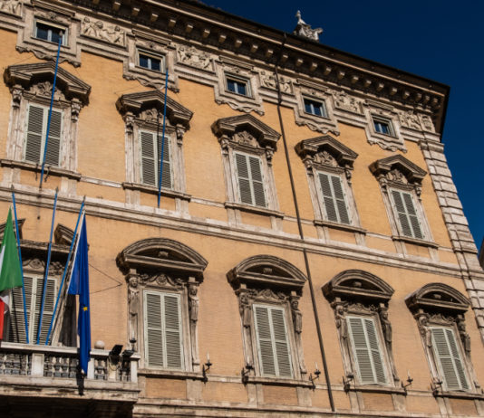 Commissariamento dell’Uits, interrogazione al governo commissariamento dell'Uits: facciata di palazzo madama, sede del Senato