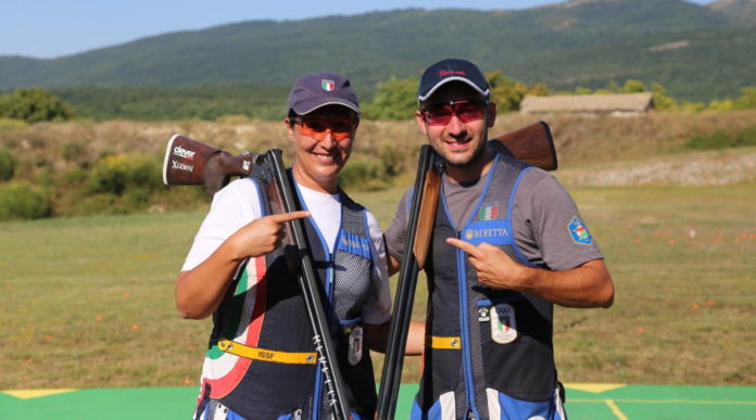 I risultati degli Italian Open 2020: Diana Bacosi e Gabriele Rossetti posano dopo la vittoria della gara mista di skeet (X Green Gup)