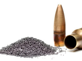 Munizioni non denunciate, rischi reali: la sentenza del Consiglio di Stato munizioni non denunciate: munizione intera e munizione aperta con polvere a fianco