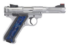 Ruger Mark IV Hunter #40172, la pistola .22 LR con guancette tridimensionali Ruger Mark IV Hunter 40172, la pistola .22 LR con guancette tridimensionali