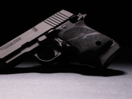 Sig Sauer P938 Sas, la pistola microcompatta ispirata a una 1911 Sig Sauer P938 Sas, la pistola microcompatta ispirata a una 1911