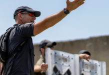 Tenuta antisommossa potenziata da Israel Weapons Industries Tenuta antisommossa potenziata da Israel Weapons Industries