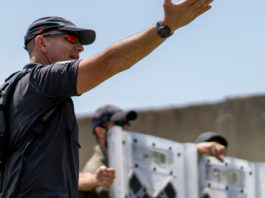 Tenuta antisommossa potenziata da Israel Weapons Industries Tenuta antisommossa potenziata da Israel Weapons Industries