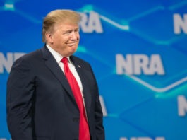 Le armi entrano nella campagna elettorale americana campagna elettorale americana: Donald Trump alla convention 2019 Nra