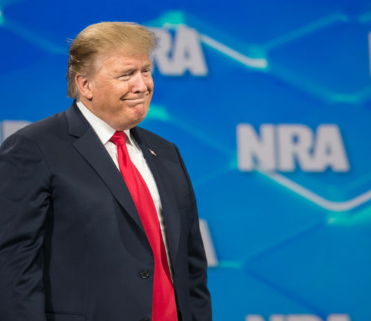 Le armi entrano nella campagna elettorale americana campagna elettorale americana: Donald Trump alla convention 2019 Nra
