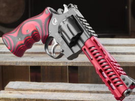 Nighthawk Korth Nxa, un revolver custom vestito di fuoco Nighthawk Korth Nxa, un revolver custom vestito di fuoco