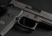 Sig Sauer P220 Legion Carry Sao, la pistola per il porto occulto in edizione limitata Sig Sauer P220 Legion Carry Sao, la pistola per il porto occulto in edizione limitata