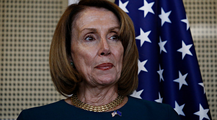 Background check, stretta in arrivo: Nancy Pelosi