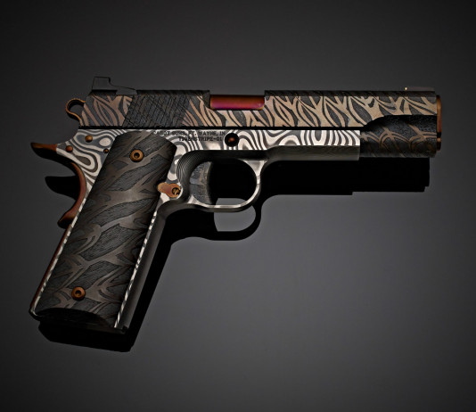 Cabot Guns 10 Year Anniversary: le pistole da collezione Cabot Guns 10 Year Anniversary, ecco le pistole da collezione