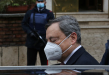 Giannini nuovo capo della polizia Giannini nuovo capo della polizia: Mario Draghi con mascherina