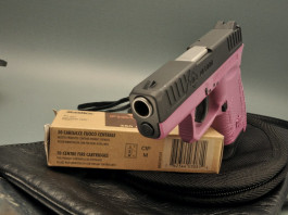 Diamondback DB380 cal. .380 Acp, la DB “en rose” Diamondback DB380 1