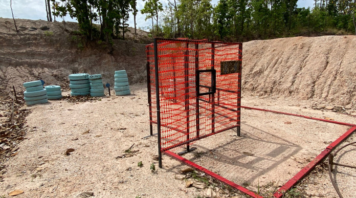 tiro dinamico sportivo in zona rossa: campo di tiro dinamico sportivo