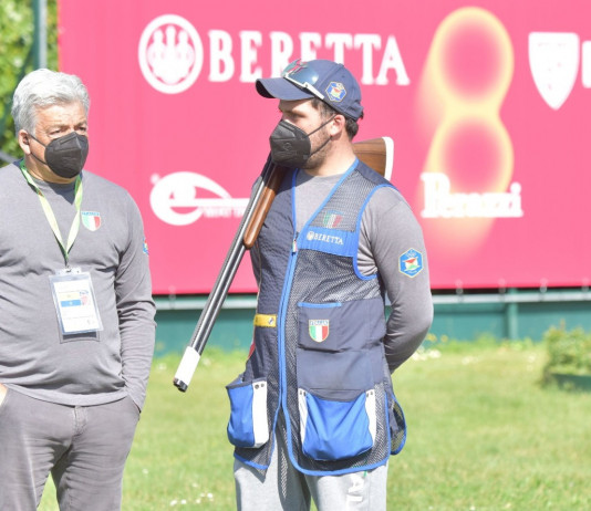 A Lonato comincia la Coppa del Mondo di tiro a volo Coppa del mondo di tiro a volo di Lonato del Garda: Andrea Benelli con Tammaro Cassandro