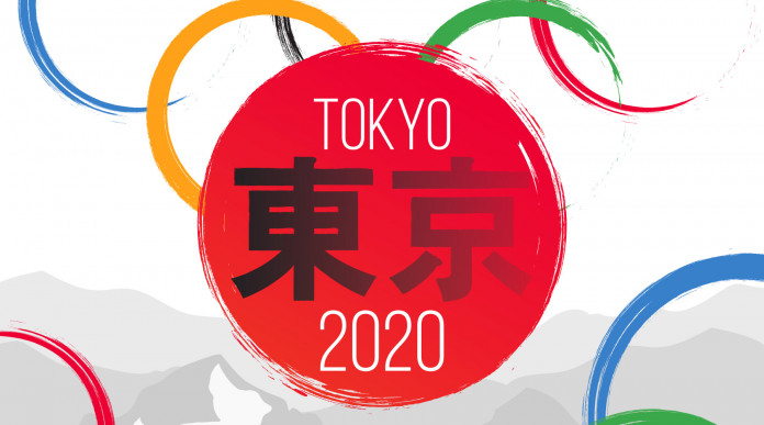 Tiro a segno a Tokyo 2020: bandiera giapponese circondata dai cinque cerchi olimpici